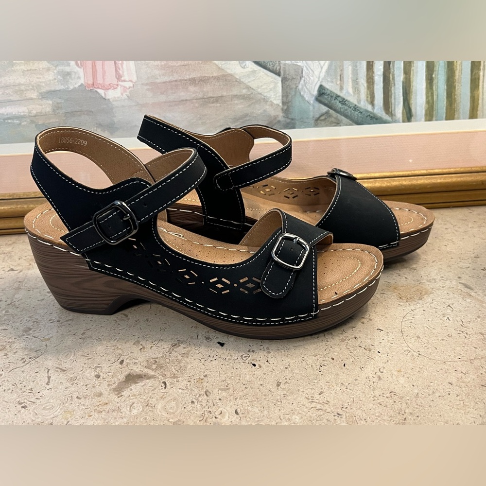 Patrizia by Spring Step Women's Black Wedge Sandals 7 NWOB